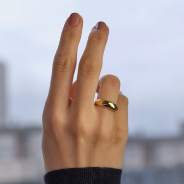 Dome Ring | 18 kt gold plated steel